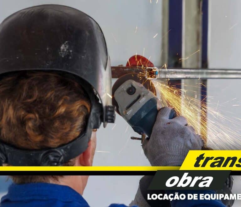 Quem Trabalha com Esmerilhadeira