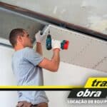 Como Colocar Drywall com Furadeira? Passo a Passo Simples
